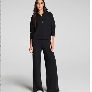 AirEssentials Wide Leg Pant Very Black / Tall / L